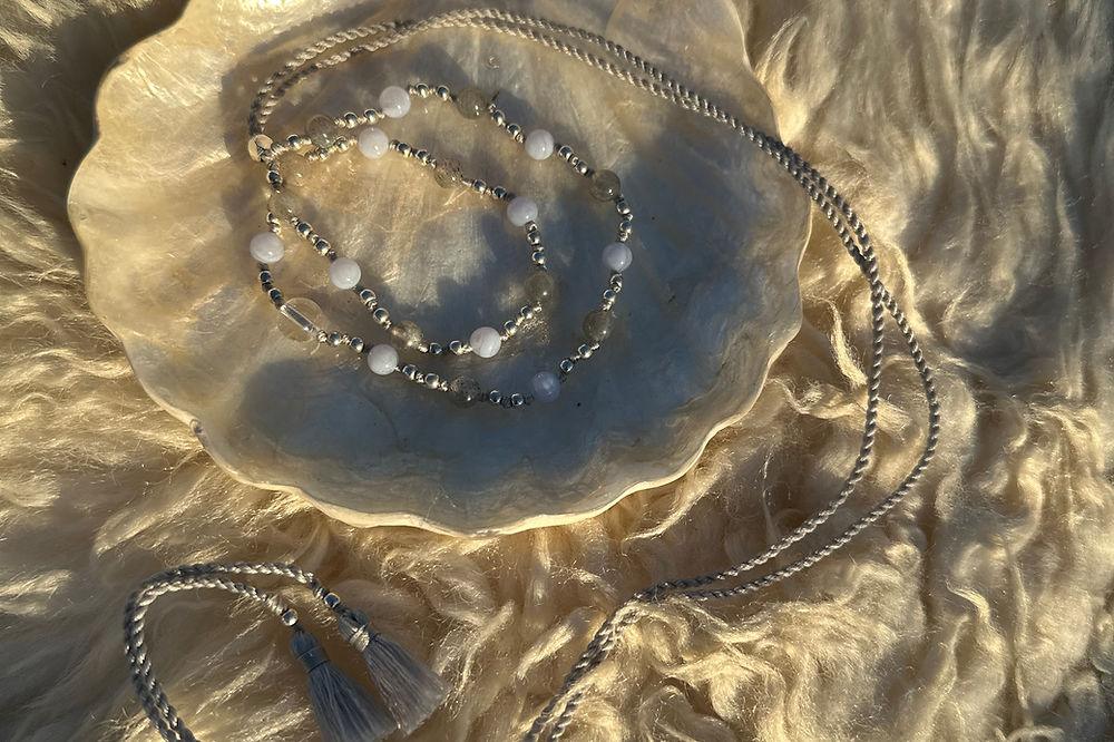 La Luna - Womb Mala - The Rose Codes